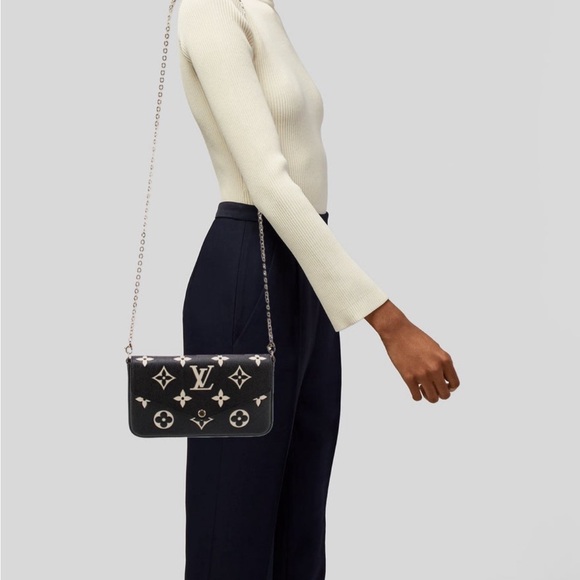 Louis Vuitton
Bicolor Monogram Empreinte Felicie Pochette Bag - Picture 7 of 16